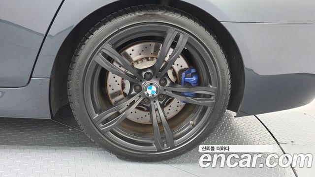 BMW M5 M5 Sedan