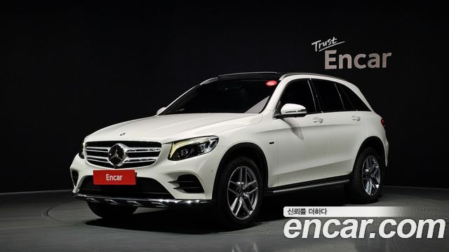 Mercedes-Benz GLC-Class GLC350e 4MATIC AMG Line