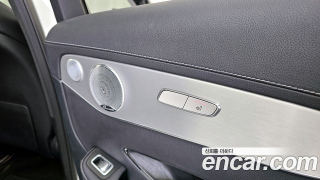 Mercedes-Benz GLC-Class GLC350e 4MATIC AMG Line