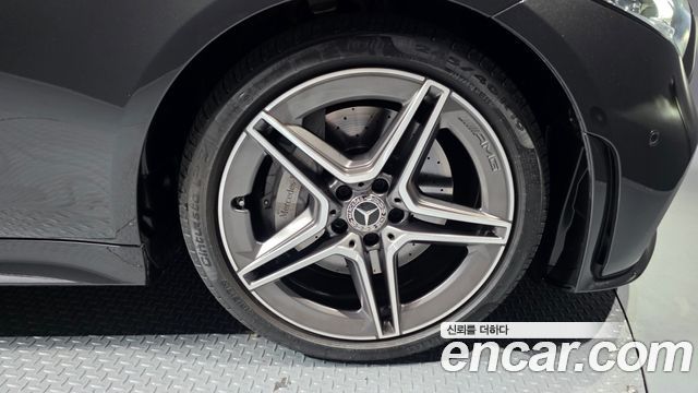 Mercedes-Benz CLS-Class CLS300d AMG Line