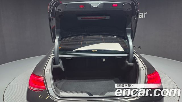 Mercedes-Benz CLS-Class CLS300d AMG Line