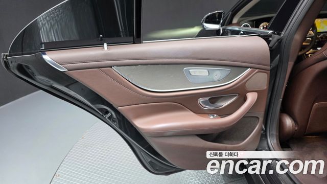 Mercedes-Benz CLS-Class CLS300d AMG Line
