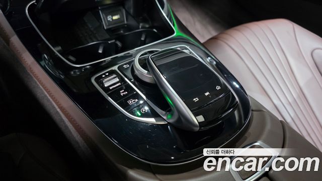 Mercedes-Benz CLS-Class CLS300d AMG Line