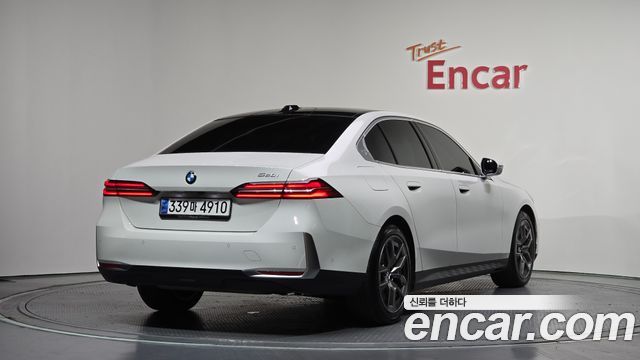 BMW 5-Series 520i