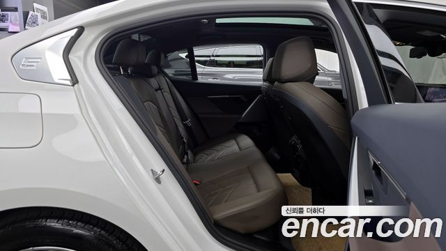 BMW 5-Series 520i