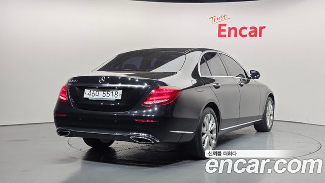 Mercedes-Benz E-Class E220d Exclusive