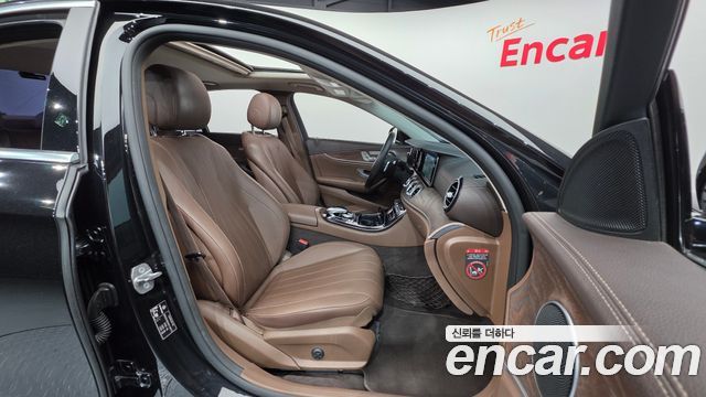 Mercedes-Benz E-Class E220d Exclusive