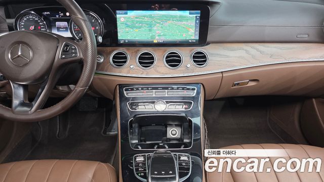 Mercedes-Benz E-Class E220d Exclusive