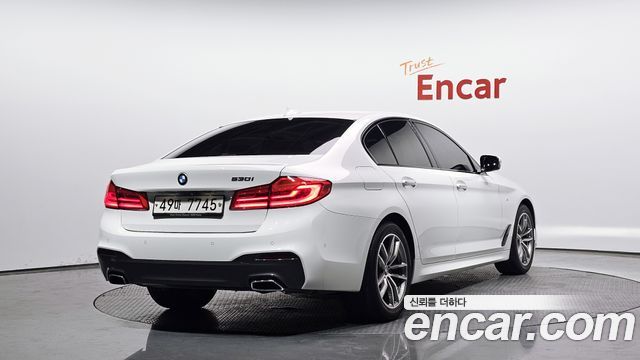 BMW 5-Series 530i M Sport Package Plus