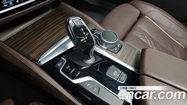 BMW 5-Series 530i M Sport Package Plus