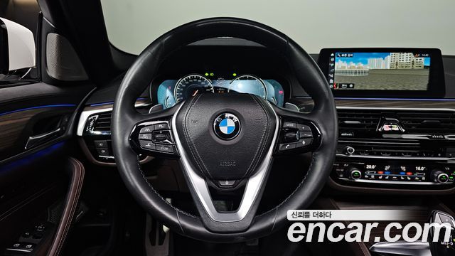 BMW 5-Series 530i M Sport Package Plus
