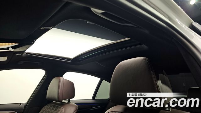 BMW 5-Series 530i M Sport Package Plus