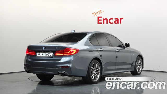 BMW 5-Series 530i M Sport Package Plus