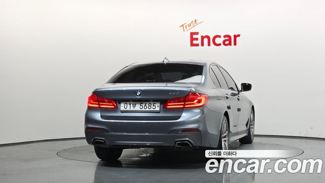 BMW 5-Series 530i M Sport Package Plus