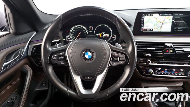 BMW 5-Series 530i M Sport Package Plus