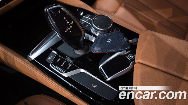 BMW 5-Series 520i Luxury