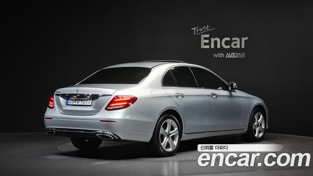 Mercedes-Benz E-Class E220d Avantgarde