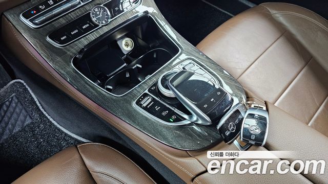 Mercedes-Benz E-Class E220d Avantgarde