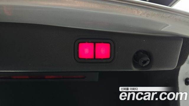 Mercedes-Benz E-Class E220d Avantgarde