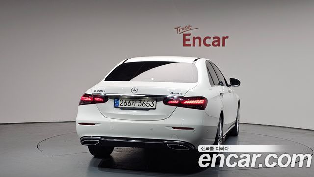 Mercedes-Benz E-Class E220d 4MATIC Exclusive