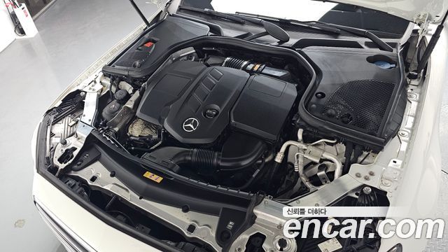 Mercedes-Benz E-Class E220d 4MATIC Exclusive