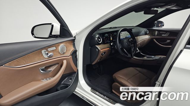 Mercedes-Benz E-Class E220d 4MATIC Exclusive