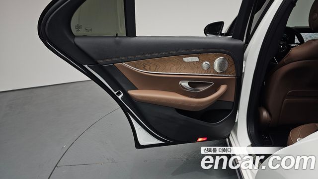 Mercedes-Benz E-Class E220d 4MATIC Exclusive