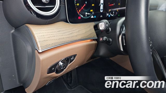 Mercedes-Benz E-Class E220d 4MATIC Exclusive