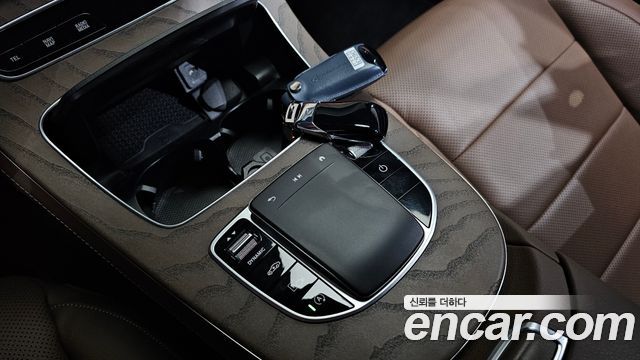 Mercedes-Benz E-Class E220d 4MATIC Exclusive