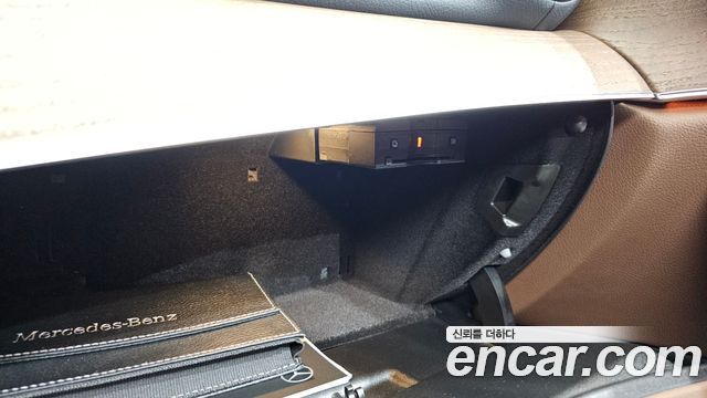 Mercedes-Benz E-Class E220d 4MATIC Exclusive