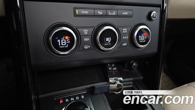 Land Rover Discovery 2.0 SD4 SE