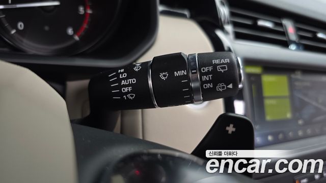 Land Rover Discovery 2.0 SD4 SE