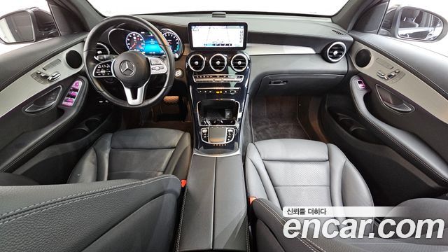 Mercedes-Benz GLC-Class GLC300e 4MATIC