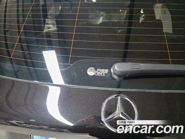 Mercedes-Benz GLC-Class GLC300e 4MATIC