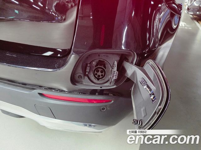 Mercedes-Benz GLC-Class GLC300e 4MATIC