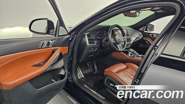 BMW X6 M50i