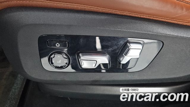 BMW X6 M50i