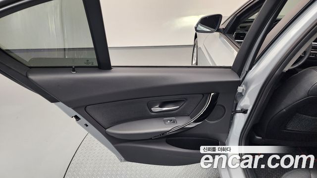 BMW 3-Series 320d