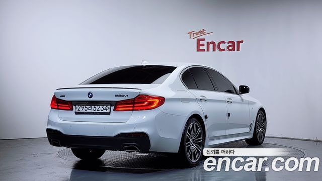 BMW 5-Series 520d xDrive M Sport Package Plus