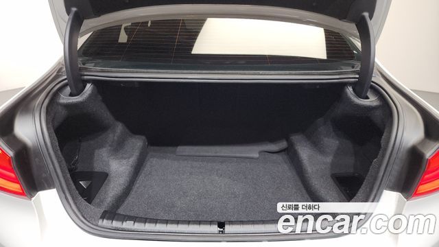 BMW 5-Series 520d xDrive M Sport Package Plus