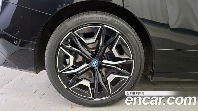 BMW iX xDrive50 Sports Plus
