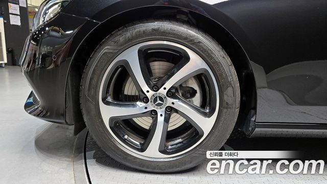 Mercedes-Benz E-Class E250 Avantgarde