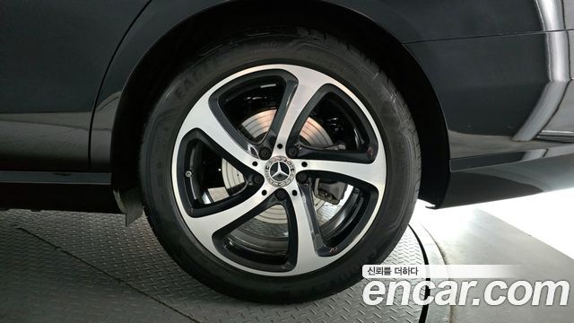 Mercedes-Benz E-Class E250 Avantgarde