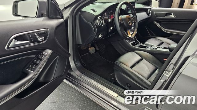 Mercedes-Benz A-Class A200