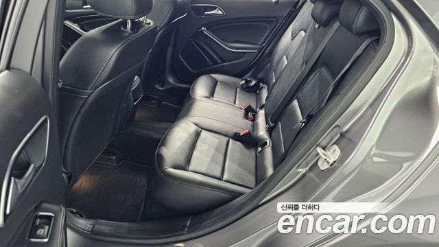 Mercedes-Benz A-Class A200