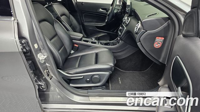 Mercedes-Benz A-Class A200