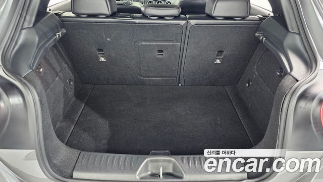 Mercedes-Benz A-Class A200