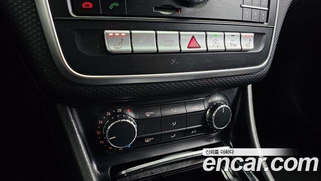 Mercedes-Benz A-Class A200