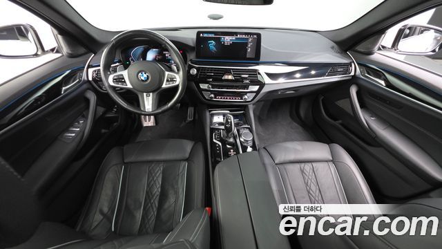 BMW 5-Series 530e M Sport