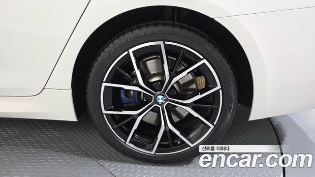 BMW 5-Series 530e M Sport